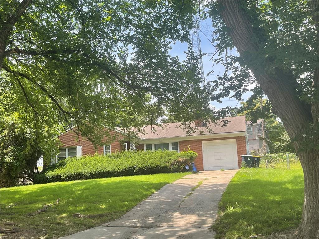 Listing Photo MLS #HMS2631610