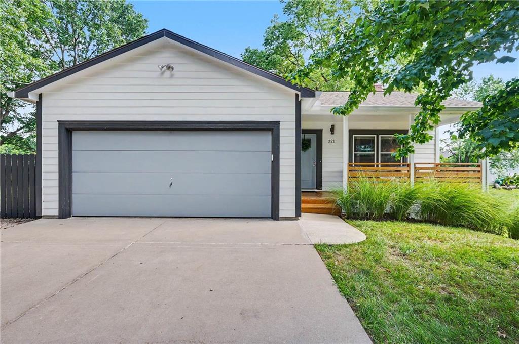 Listing Photo MLS #HMS2631936