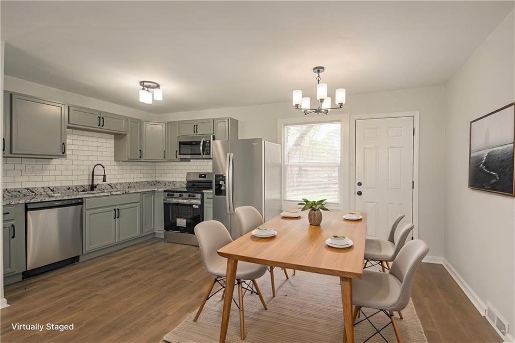 Listing Photo MLS #HMS2632022