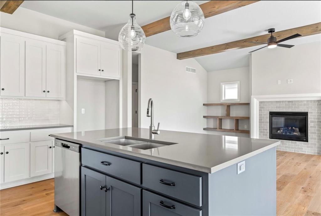 Listing Photo MLS #HMS2634518