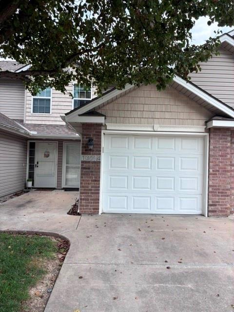 Listing Photo MLS #HMS2634626