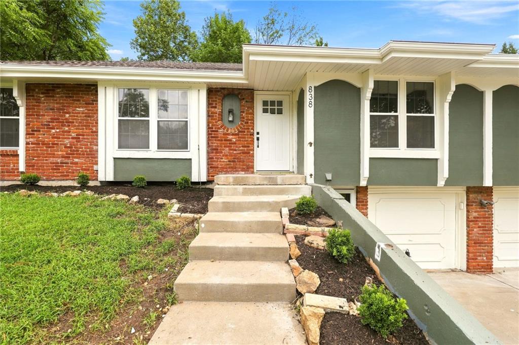 Listing Photo MLS #HMS2634633