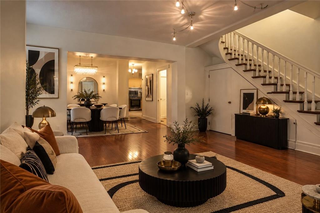 Listing Photo MLS #HMS2634974