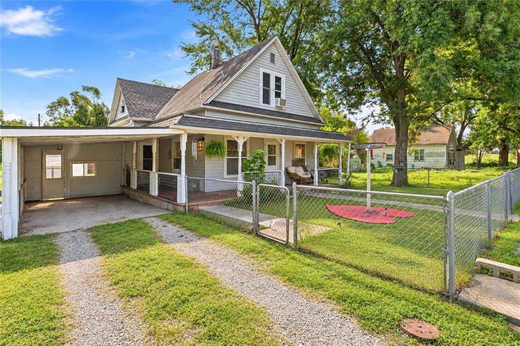 Listing Photo MLS #HMS2635811
