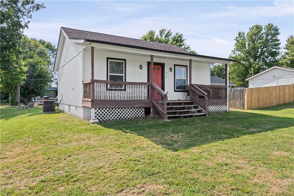 Listing Photo MLS #HMS2635814