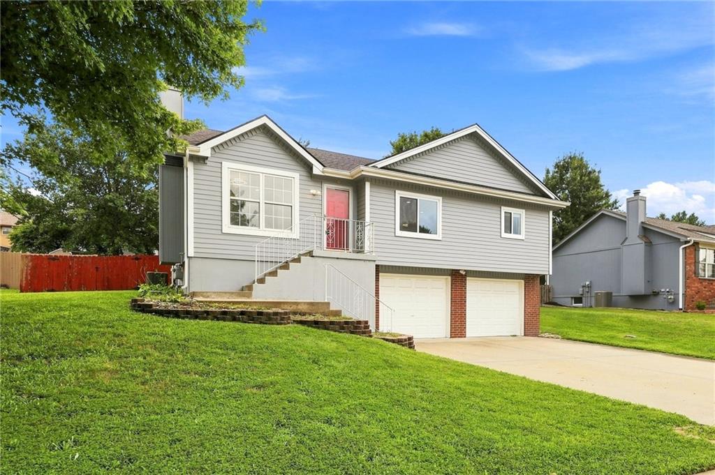 Listing Photo MLS #HMS2635859