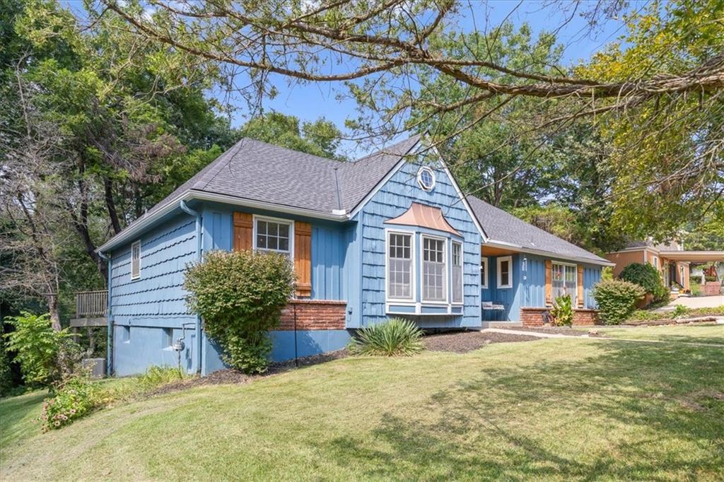 Listing Photo MLS #HMS2637530