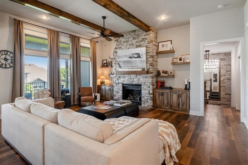 Listing Photo MLS #HMS2637699