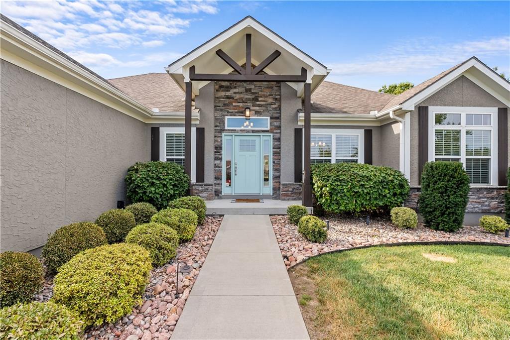 Listing Photo MLS #HMS2637709