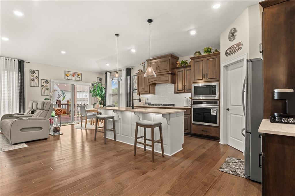 Listing Photo MLS #HMS2638438