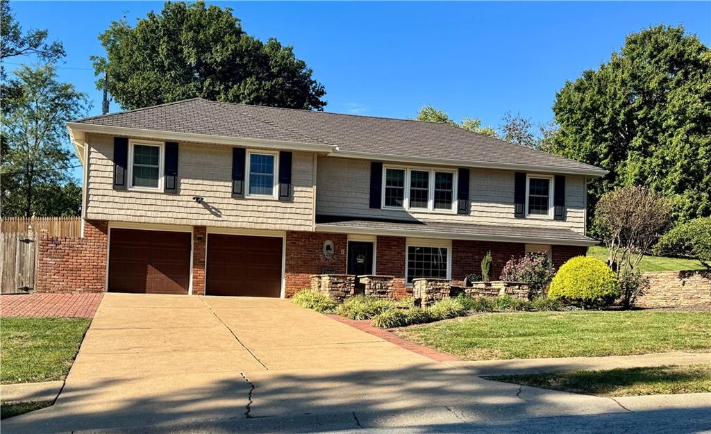 Listing Photo MLS #HMS2639607