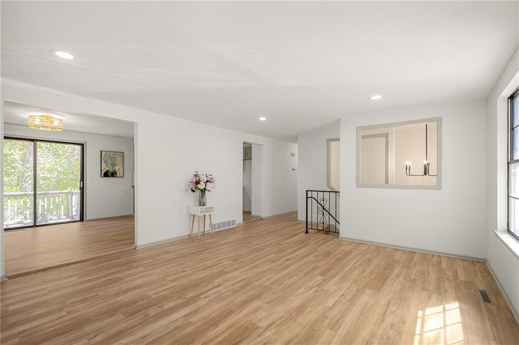 Listing Photo MLS #HMS2640513