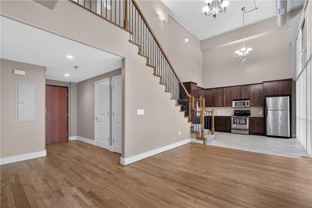 Listing Photo MLS #HMS2641681