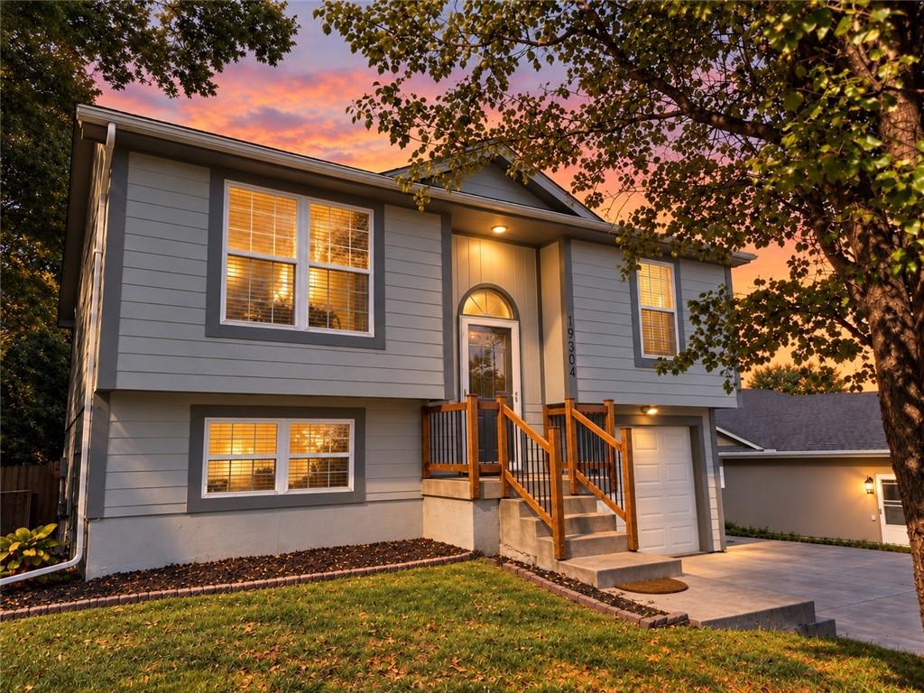 Listing Photo MLS #HMS2642148