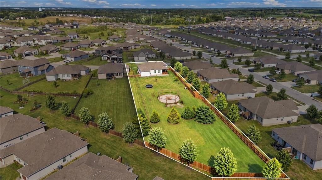 Listing Photo MLS #HMS2642919