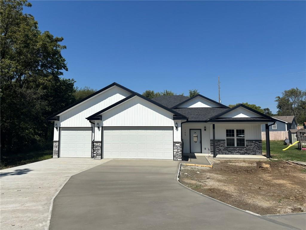 Listing Photo MLS #HMS2642988