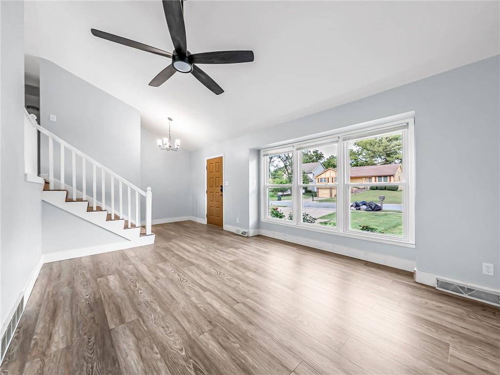 Listing Photo MLS #HMS2644078