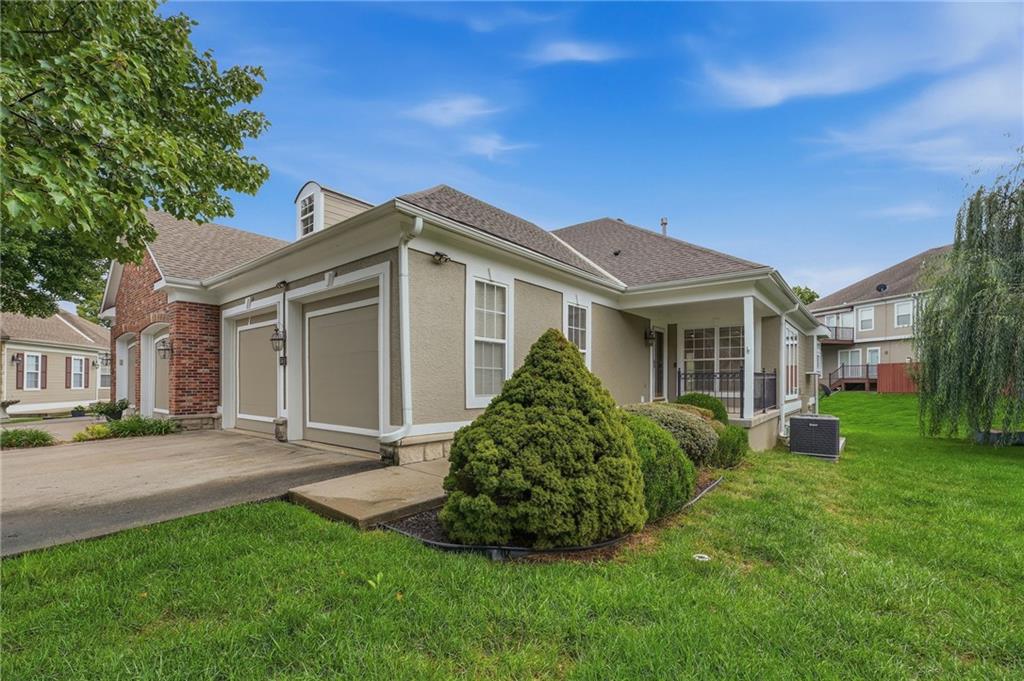 Listing Photo MLS #HMS2644569
