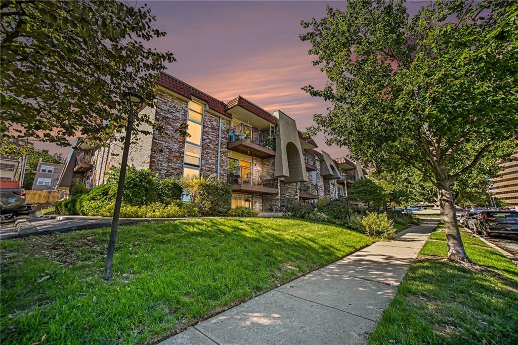 Listing Photo MLS #HMS2645309