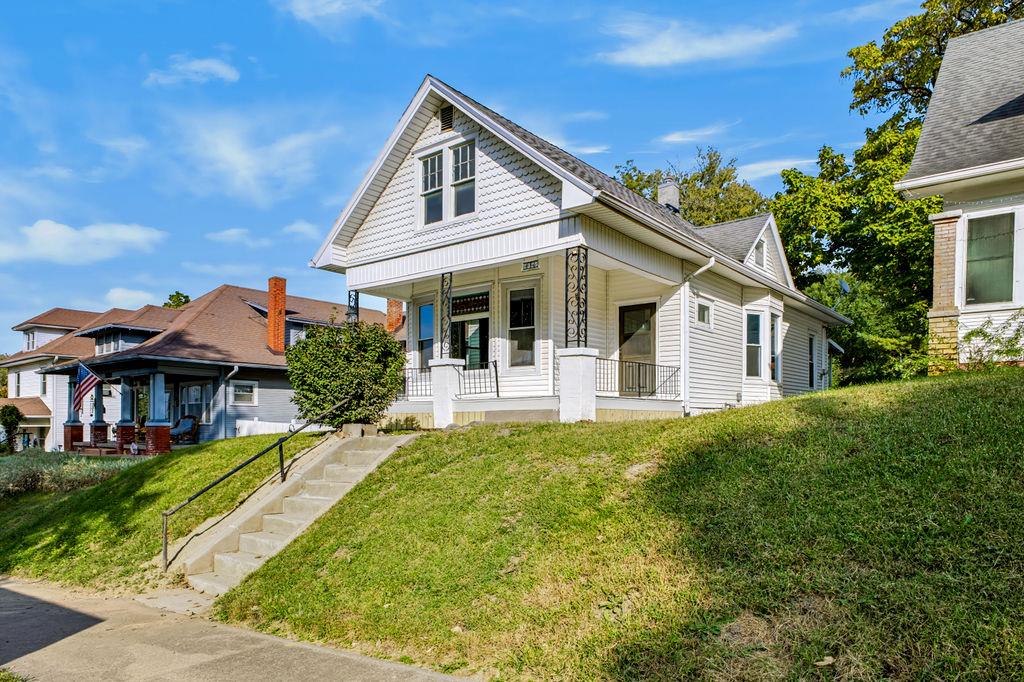 Listing Photo MLS #HMS2645415