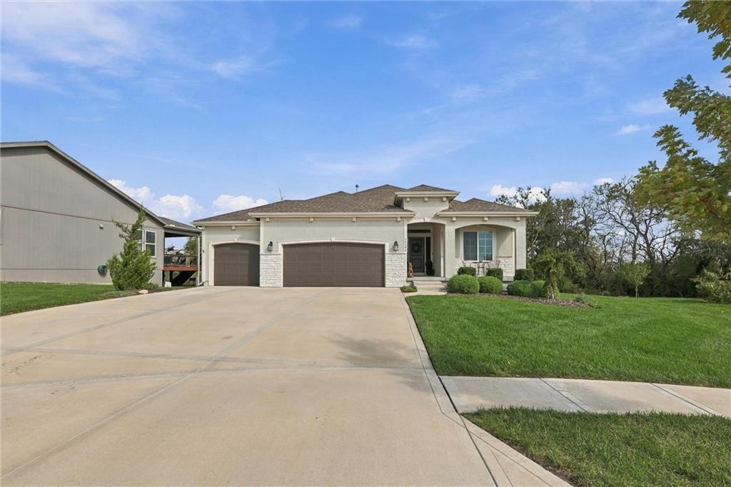 Listing Photo MLS #HMS2645601