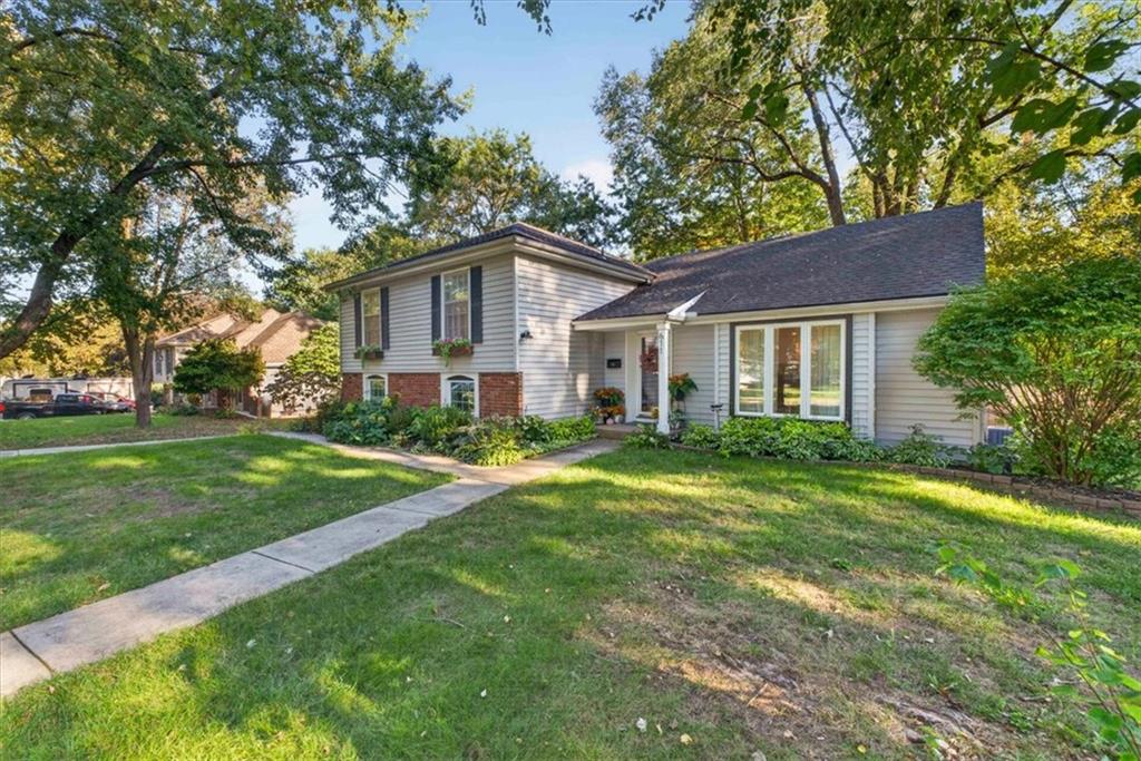 Listing Photo MLS #HMS2646017