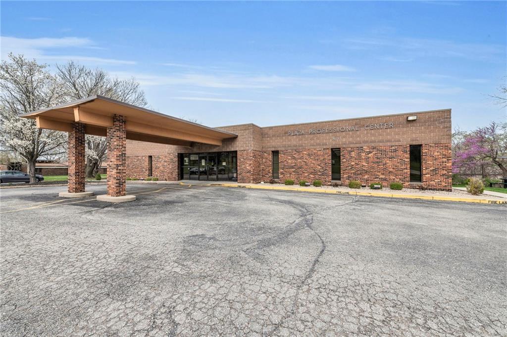 Listing Photo MLS #HMS2646056