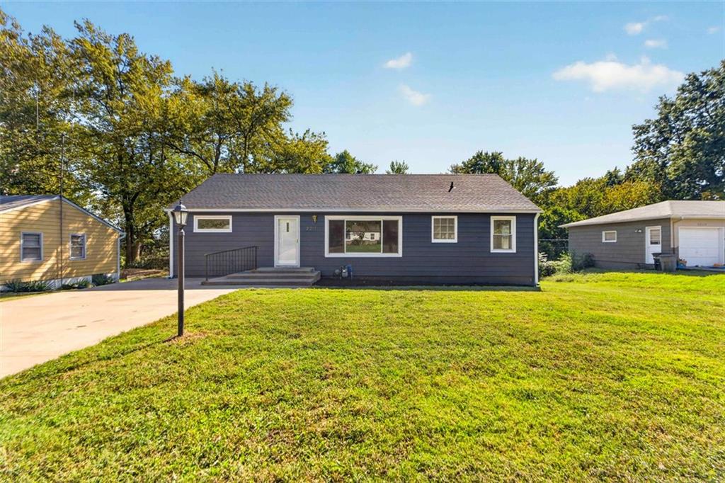 Listing Photo MLS #HMS2646117