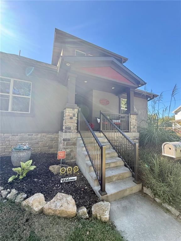 Listing Photo MLS #HMS2646181