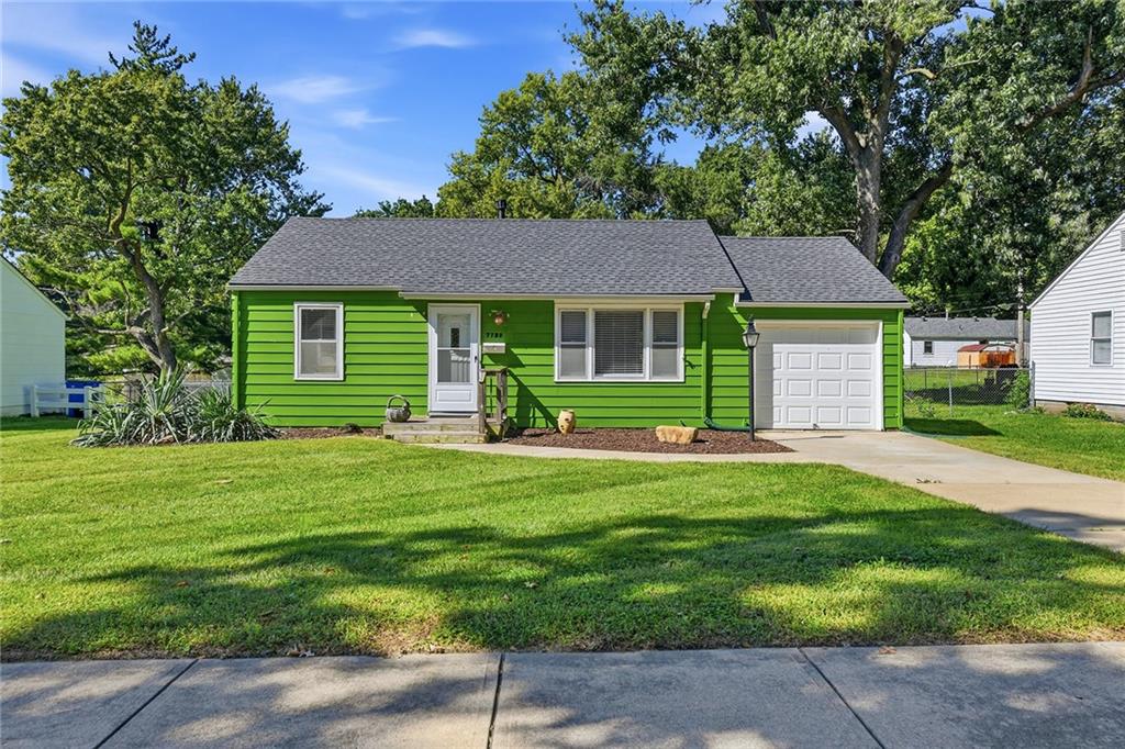 Listing Photo MLS #HMS2646188
