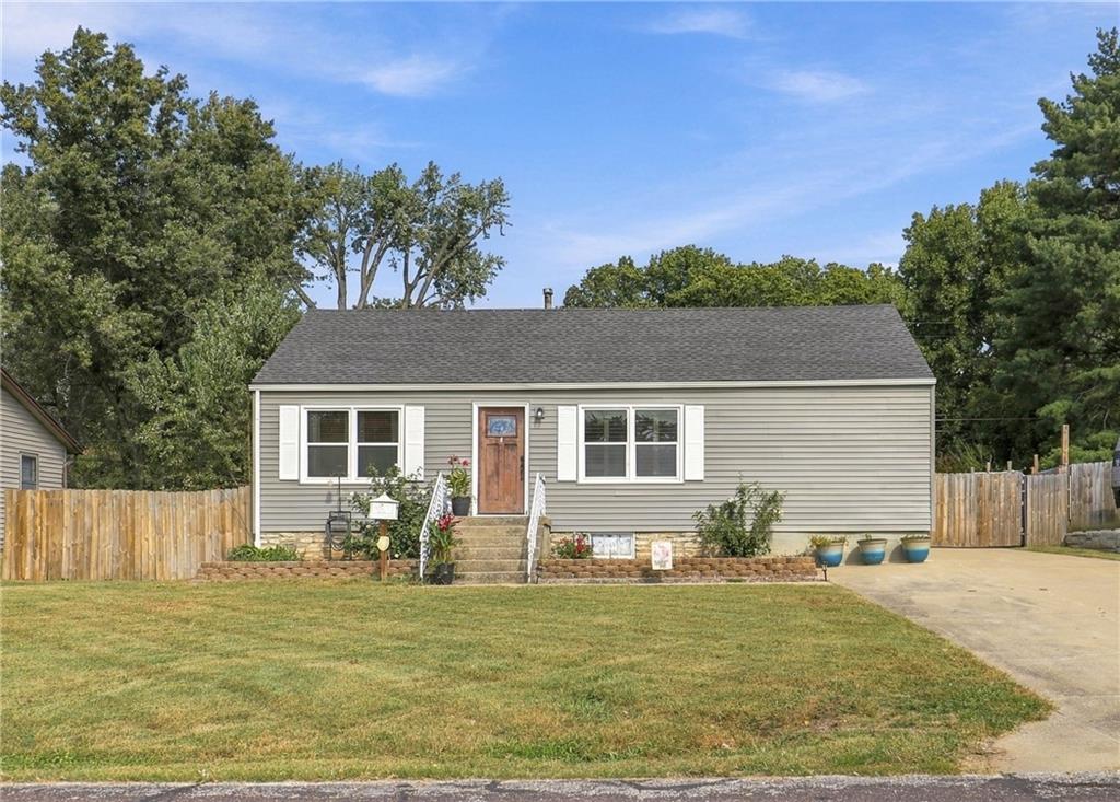 Listing Photo MLS #HMS2646210