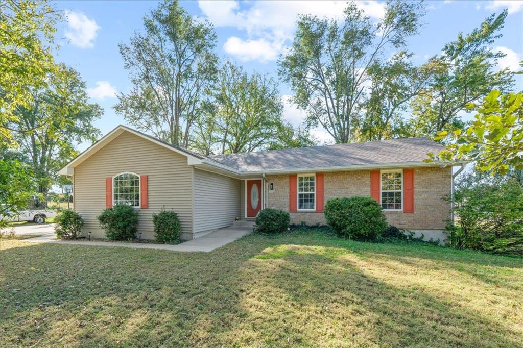 Listing Photo MLS #HMS2646656