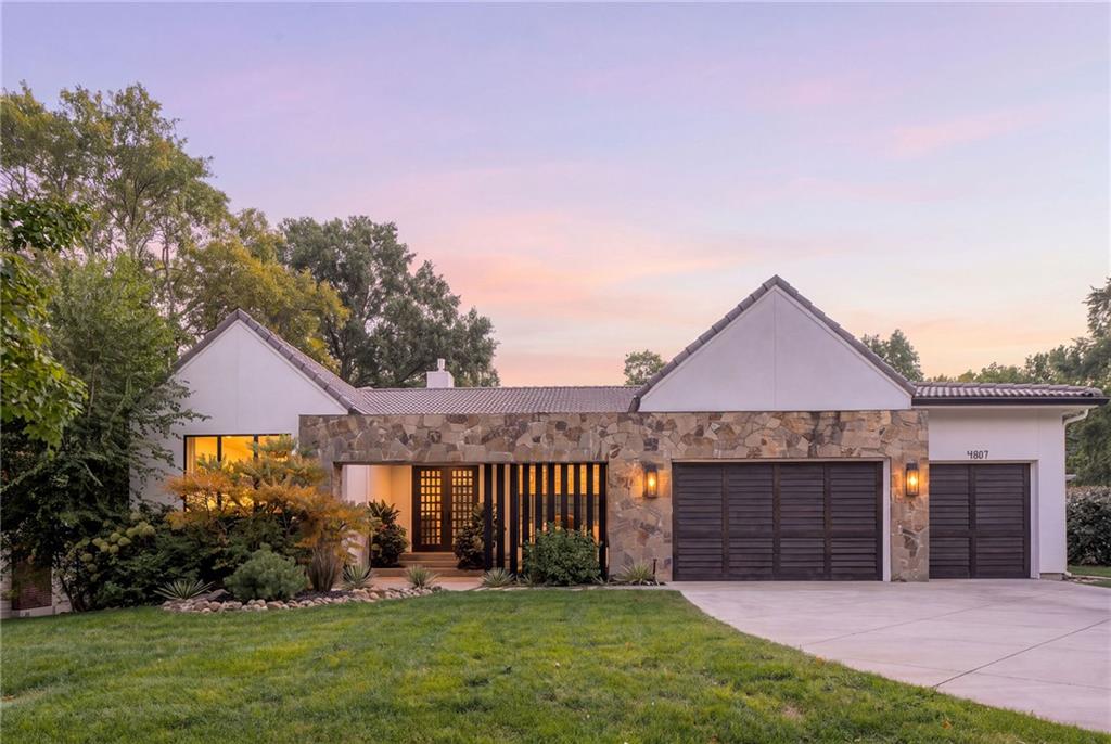 Listing Photo MLS #HMS2647324