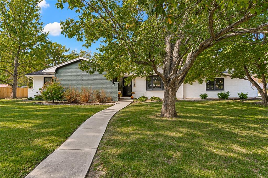 Listing Photo MLS #HMS2647328