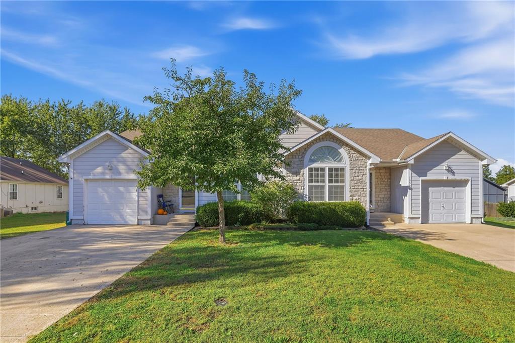 Listing Photo MLS #HMS2647354