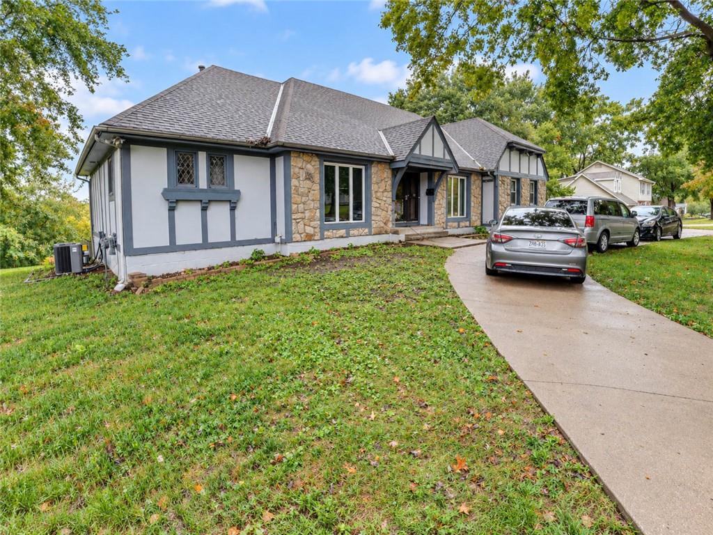 Listing Photo MLS #HMS2648359